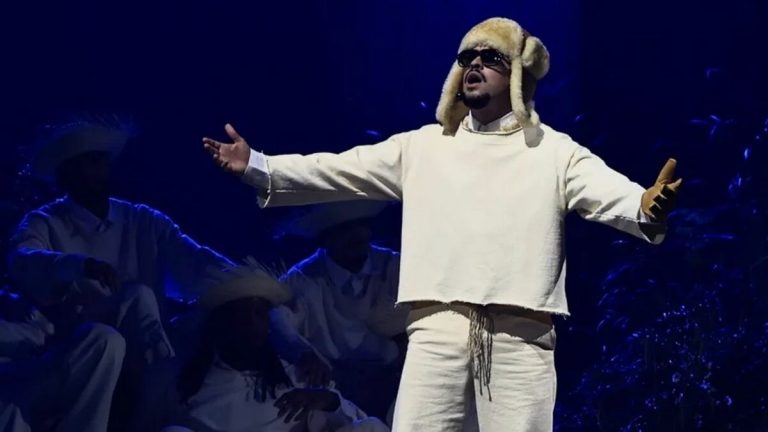 Bad Bunny y la Polémica del Nuevo Escenario en el Concierto de OCESA en CDMX