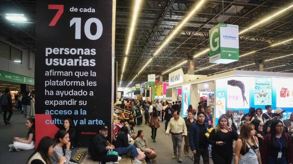 ¿Debería Prohibirse la IA en Universidades? Expertos Discutieron su Impacto en el Aprendizaje en la FIL Guadalajara