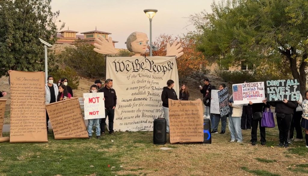 La comunidad de UTEP se moviliza contra la llegada de Tom Homan y la violencia institucional