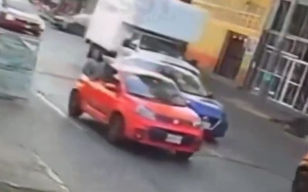 Comerciantes Valientes Salvan a Mujer de un Intento de Secuestro en Naucalpan, Edomex