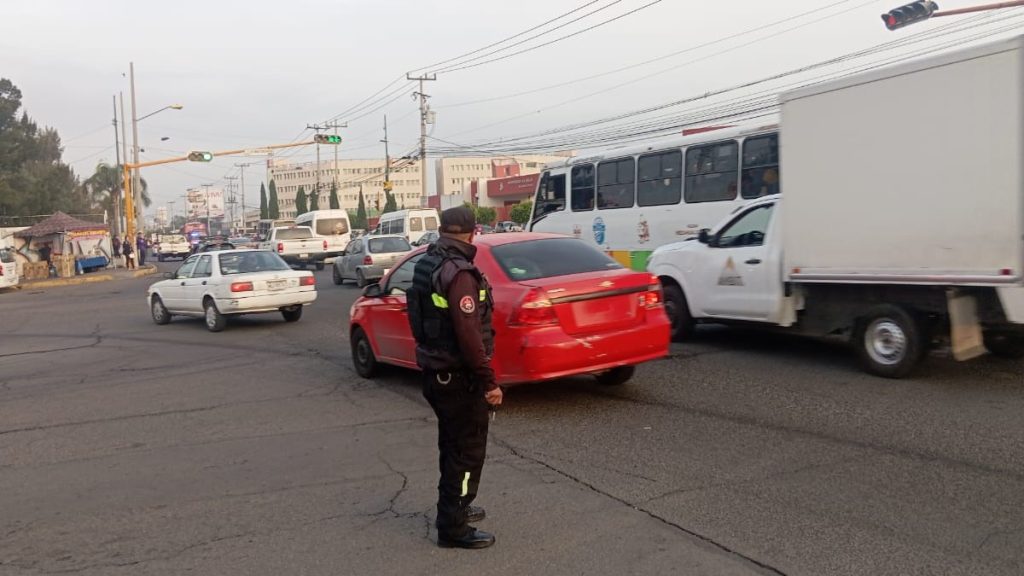 Hoy No Circula en CdMx y Edomex: Autos que Descansan Este 5 de diciembre de 2025