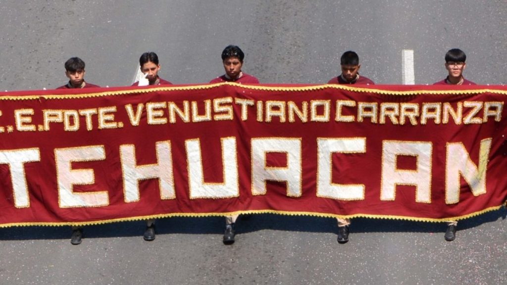 Fraude Escolar en Tehuacán: Padres de Familia Amenazan con Bloqueo del Centro Educativo