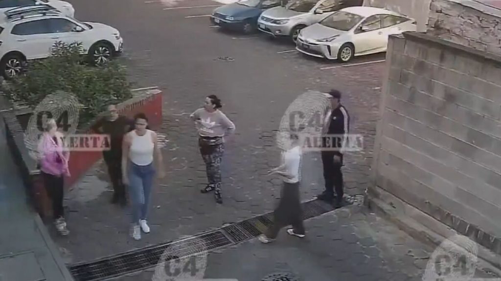Iztacalco: Inquilinas Responden a la Administradora del Edificio con un Ataque Armada