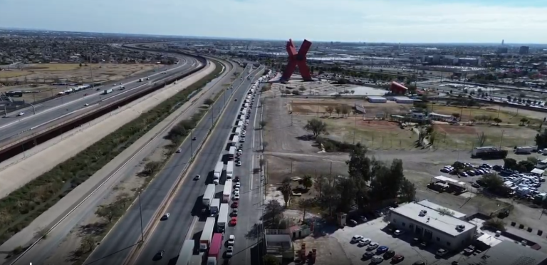 Bloqueos en Chihuahua: Agricultores Luchan Contra la Nueva Ley de Aguas y Paralizan Comercio con EE.UU.
