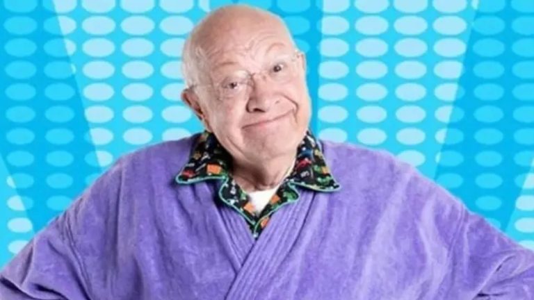 Descubre los Personajes Icónicos de Eduardo Manzano en Televisión