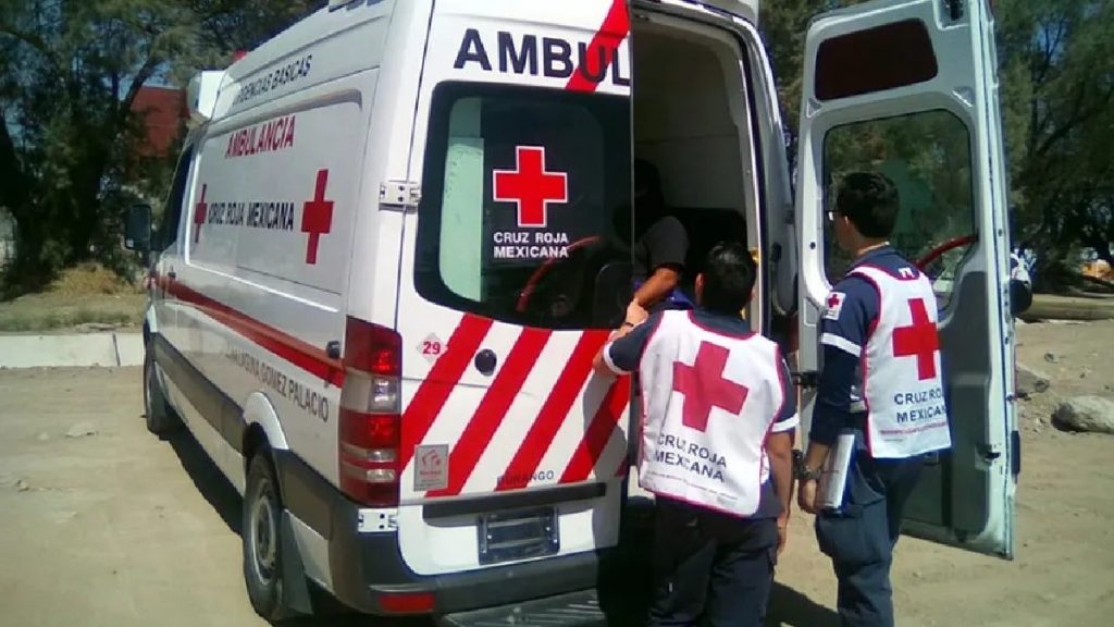 Trágico accidente: Mujeres sufren lesiones graves tras derrapar en carretera Gómez Palacio-Jiménez