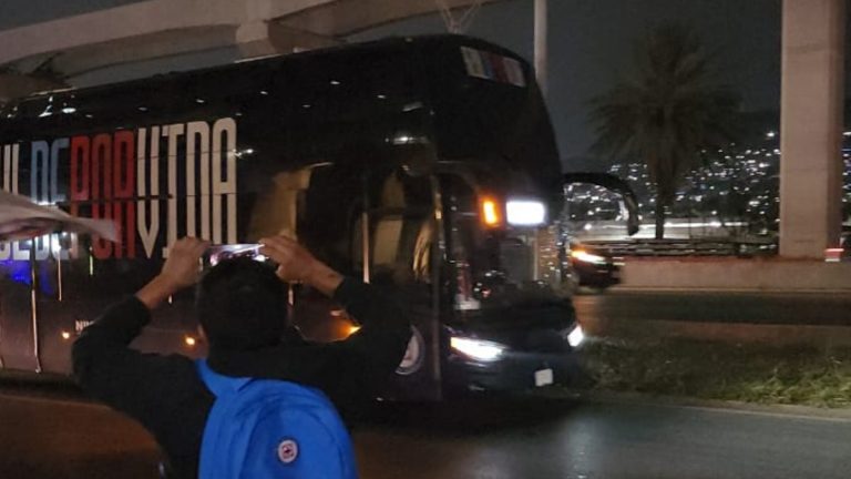 Emocionante Recibimiento de Cruz Azul en Monterrey para la Semifinal contra Tigres