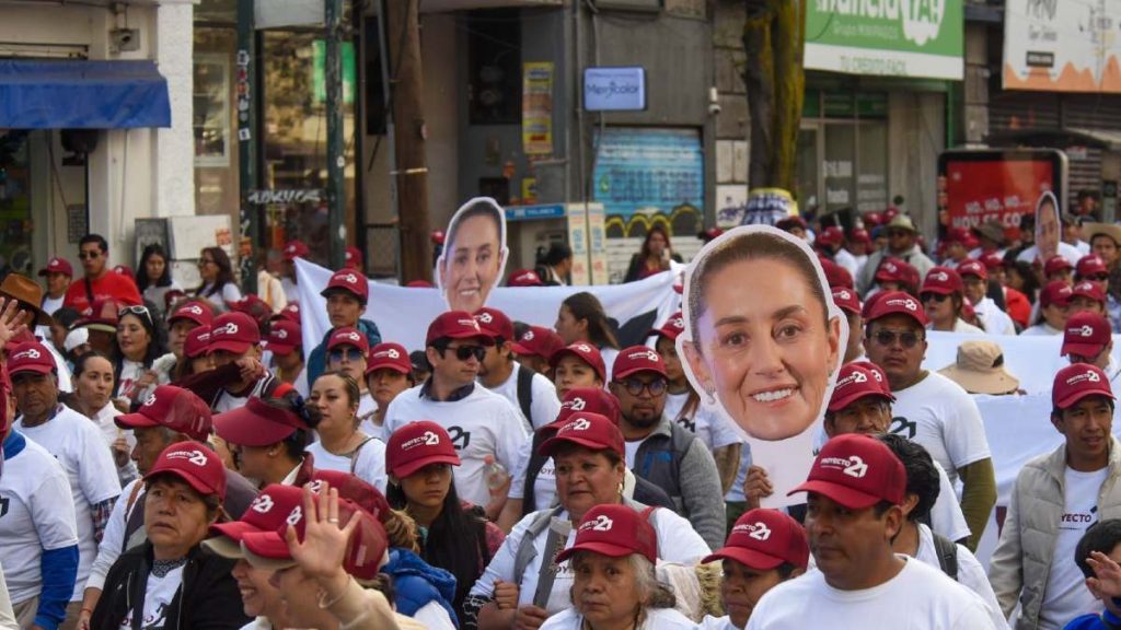 Celebración en Vivo: Marcha por los 7 Años de la 4T en México