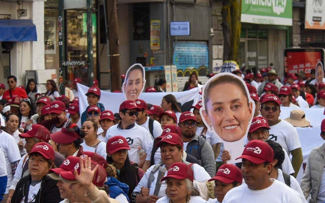 Celebración en Vivo: Marcha por los 7 Años de la 4T en México