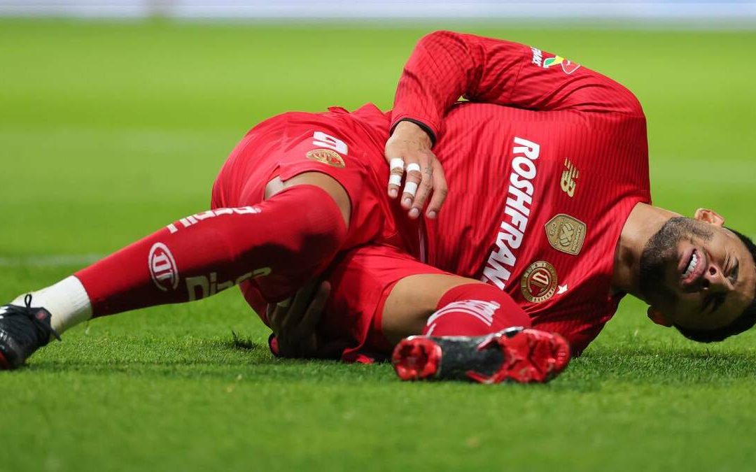 Lesión de Alexis Vega: Se Pierde la Vuelta de Semifinales Contra Rayados