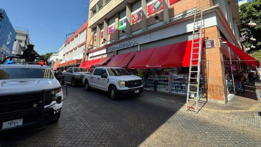 Operativos Fiscales en Guadalajara: Combatiendo la Venta de Artículos Robados en Plazas Electrónicas
