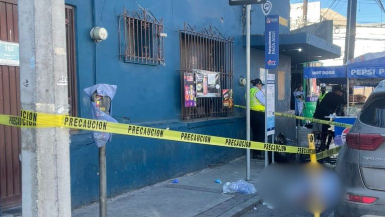 Muerte en Monterrey: Hombre Fallece en el Centro por Posibles Causas Médicas