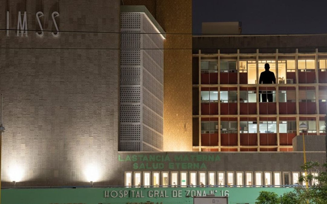 Descubre el misterio del ‘Vigilante sin rostro’ en la Clínica 16 del IMSS de Torreón