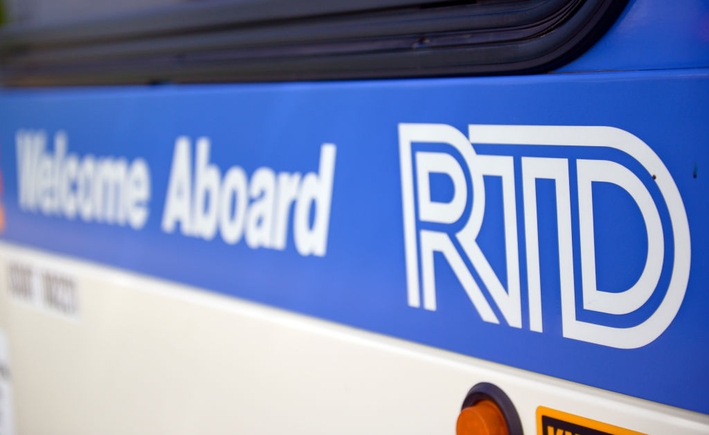 Crisis de Consumo de Drogas en el Transporte Público de Denver: Desafíos y Soluciones de RTD