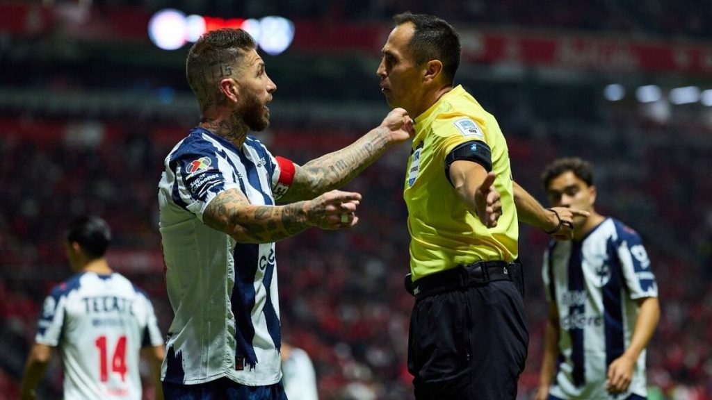Sergio Ramos y el emotivo homenaje de Santander en su último partido en Liga MX