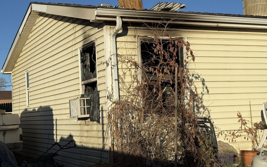 Incendio en Commerce City: Dos heridos y rescate de cachorros