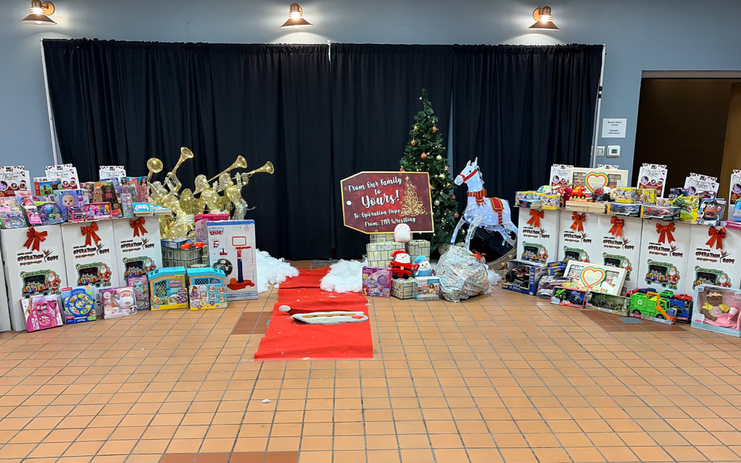 TNA Wrestling y Operation HOPE: Éxito en la Colecta de Juguetes en El Paso