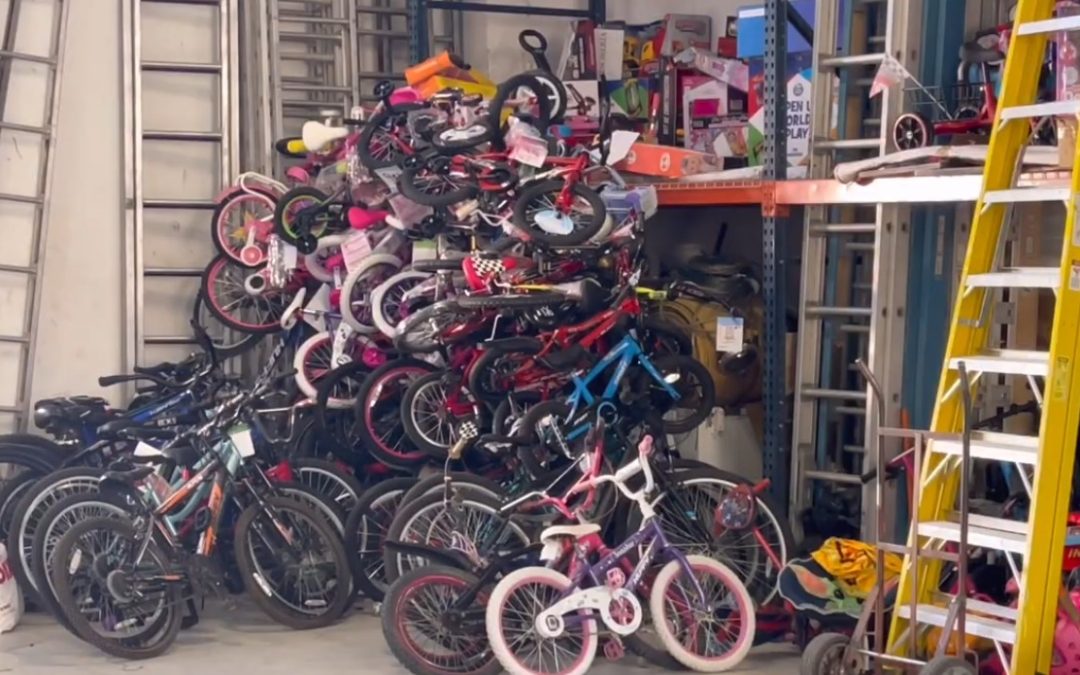 Santa Claus Bombero de Ciudad Juárez Hace Llamado a la Comunidad de El Paso para Regalar Juguetes