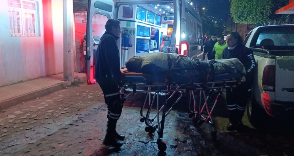 Accidente en Tlaquepaque: Hombre de 61 años cae 4 metros desde su balcón tras consumir alcohol