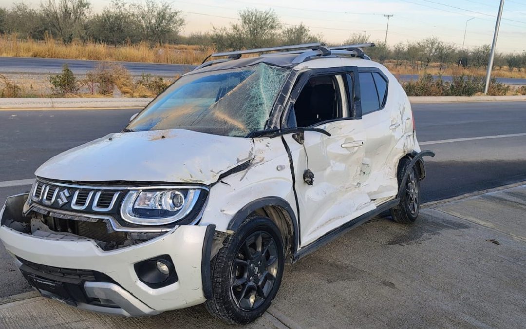 Accidente de tráfico: Volcadura en carretera El Esterito deja a tres mujeres gravemente heridas