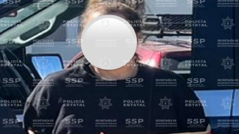 Robo de dinero: Mujer sustrae 47 mil pesos en aguinaldo a su patrón, el delito quedó grabado