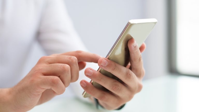 Mexicanos Deben Registrar su Número de Teléfono con CURP para Evitar Bloqueo de Línea
