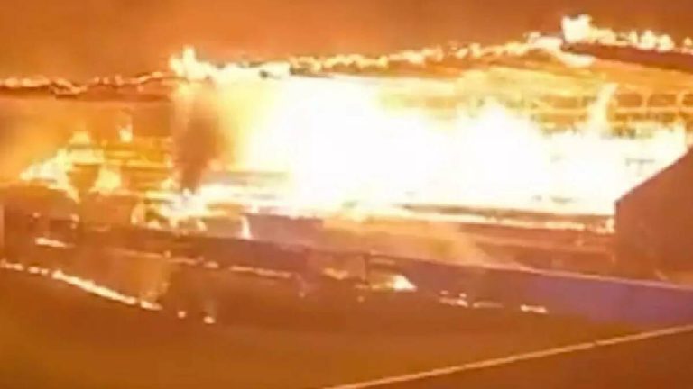 Incendio Devastador en Estadio de Equipo Europeo Horas Después de su Descenso