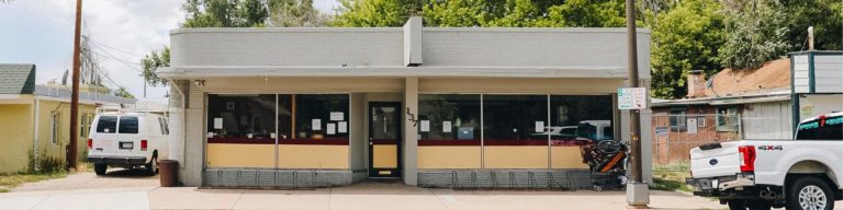 Loveland Duplica Espacios de Refugio con Carpas FEMA Ante la Crisis de Vivienda