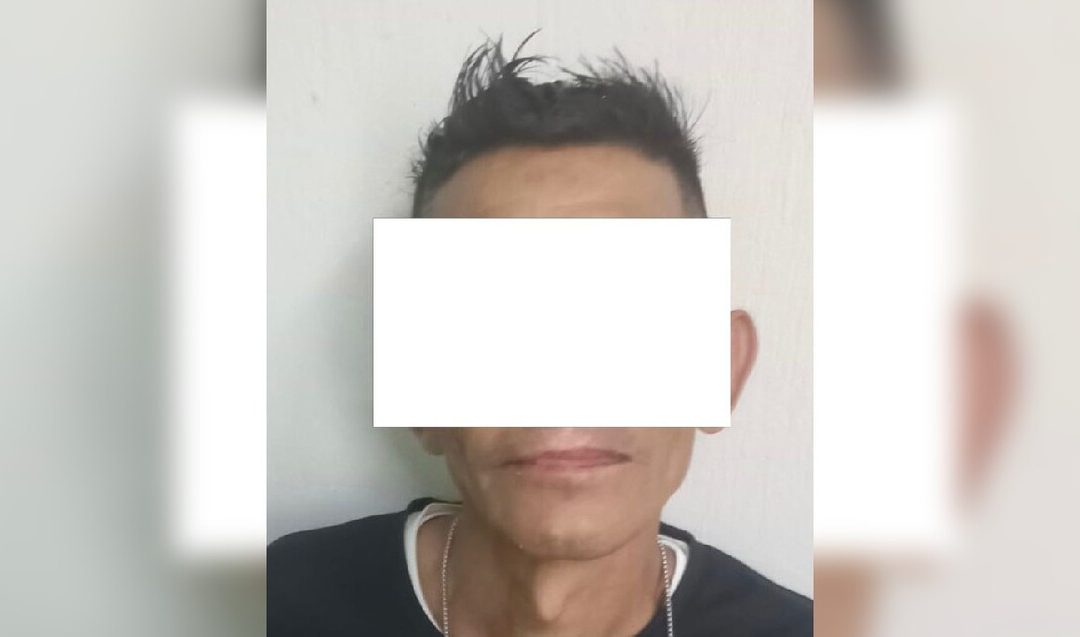 Hombre intenta asaltar un templo en Guadalajara y es detenido por el párroco