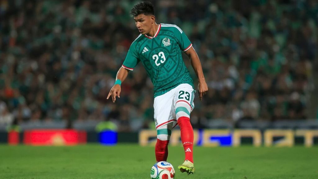 Descubre la Nueva Playera Retro de México: Inspiración en el Mundial 1986