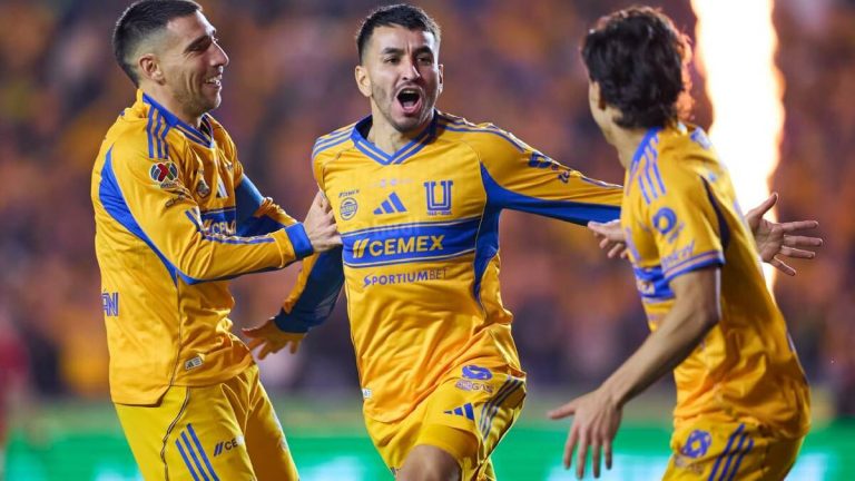 Tigres Saca Ventaja en la Final de Ida Gracias a un Error de Hugo González