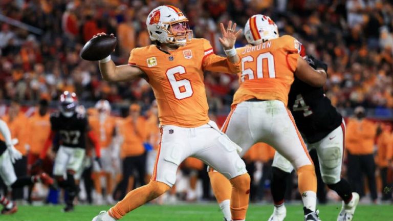 Buccaneers Sufre Derrotas Consecutivas en Casa Contra Falcons en el TNF