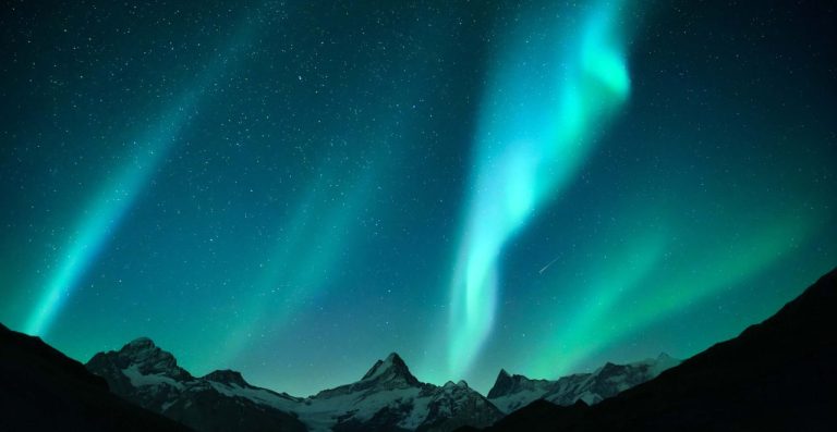 Tormenta Solar Iluminará el Cielo: ¿Dónde Ver la Aurora Boreal desde Colorado?