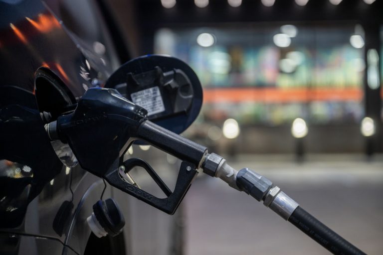 Los Precios de Gasolina en Colorado: Ahorros Históricos para los Conductores