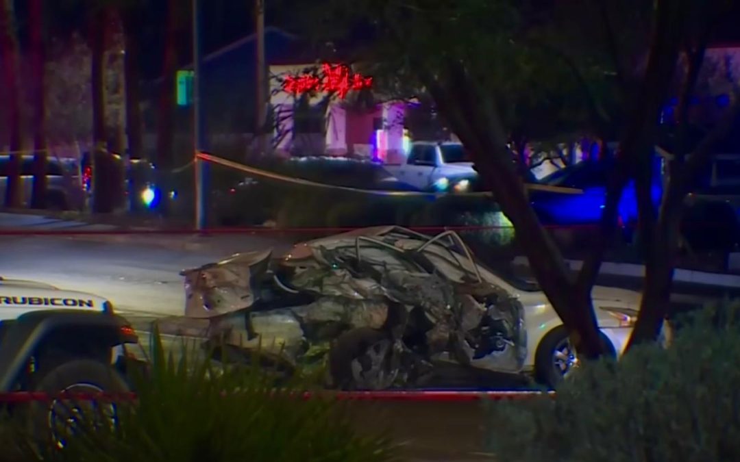 Tragedia en Las Vegas: Tres víctimas por choque vehicular de doce autos