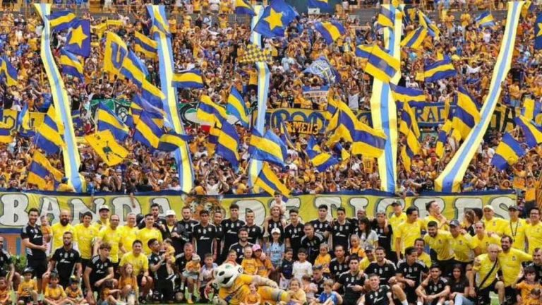 Tigres Convoca a la Afición para un Entrenamiento Masivo Antes de la Final