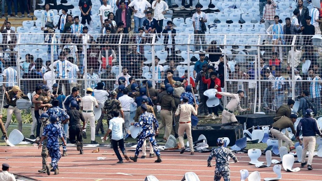 Aficionados en India Desatan Vandalismo por la Breve Visita de Messi