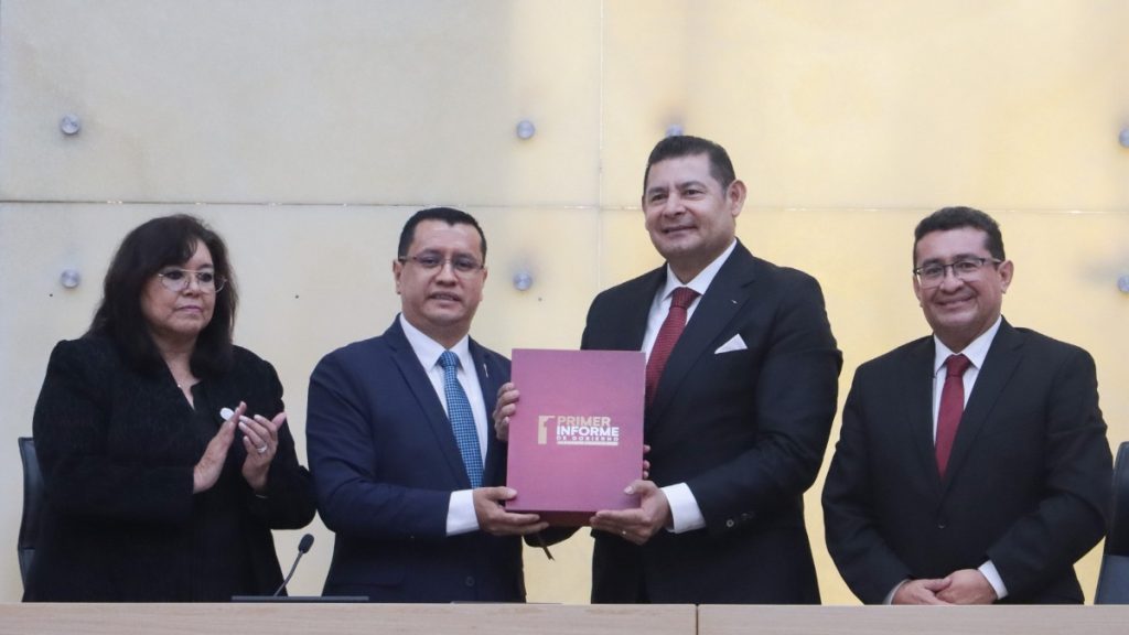 Alejandro Armenta Mier presenta su primer informe como Gobernador de Puebla ante el Congreso