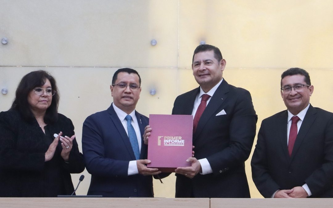 Alejandro Armenta Mier presenta su primer informe como Gobernador de Puebla ante el Congreso
