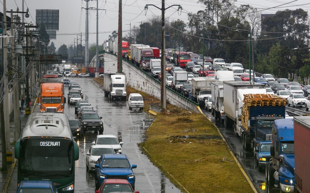 Hoy No Circula en CdMx y Edomex: Descubre qué Autos Descansan el 14 de diciembre de 2025