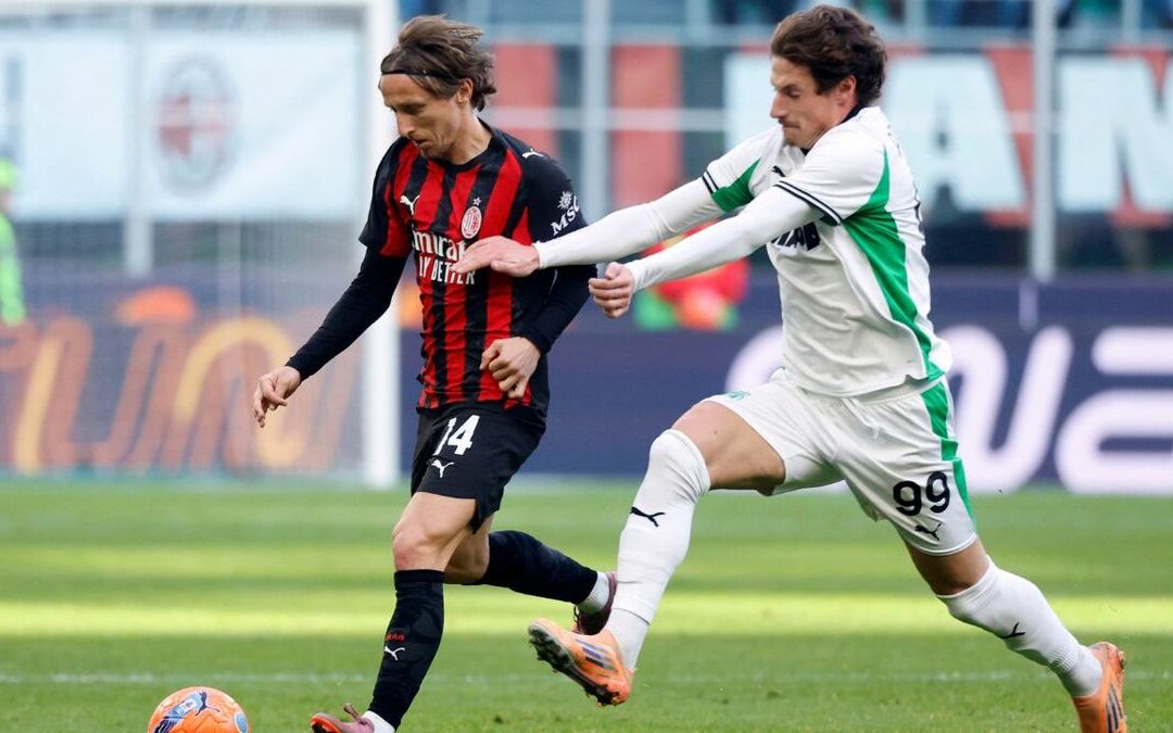 El Empate de Milan ante Sassuolo sin Santi Giménez: ¿Peligra la Cima en la LIGA?