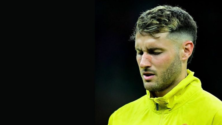 Santiago Giménez: La Clave Detrás de su Ausencia en el Milan Según Directivo