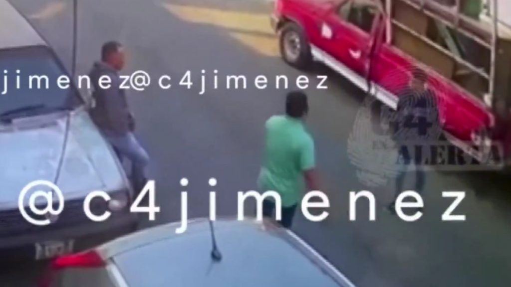 Iztacalco: Víctor atacado tras reclamar por carros desvalijados