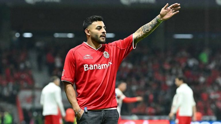 Estado físico de Alexis Vega podría definir su participación en la Final ante Tigres