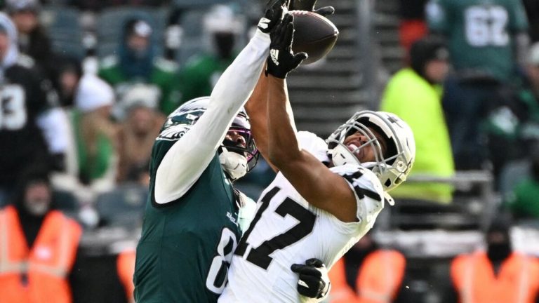 Eagles Aseguran su Camino a la División con Victoria sobre Raiders