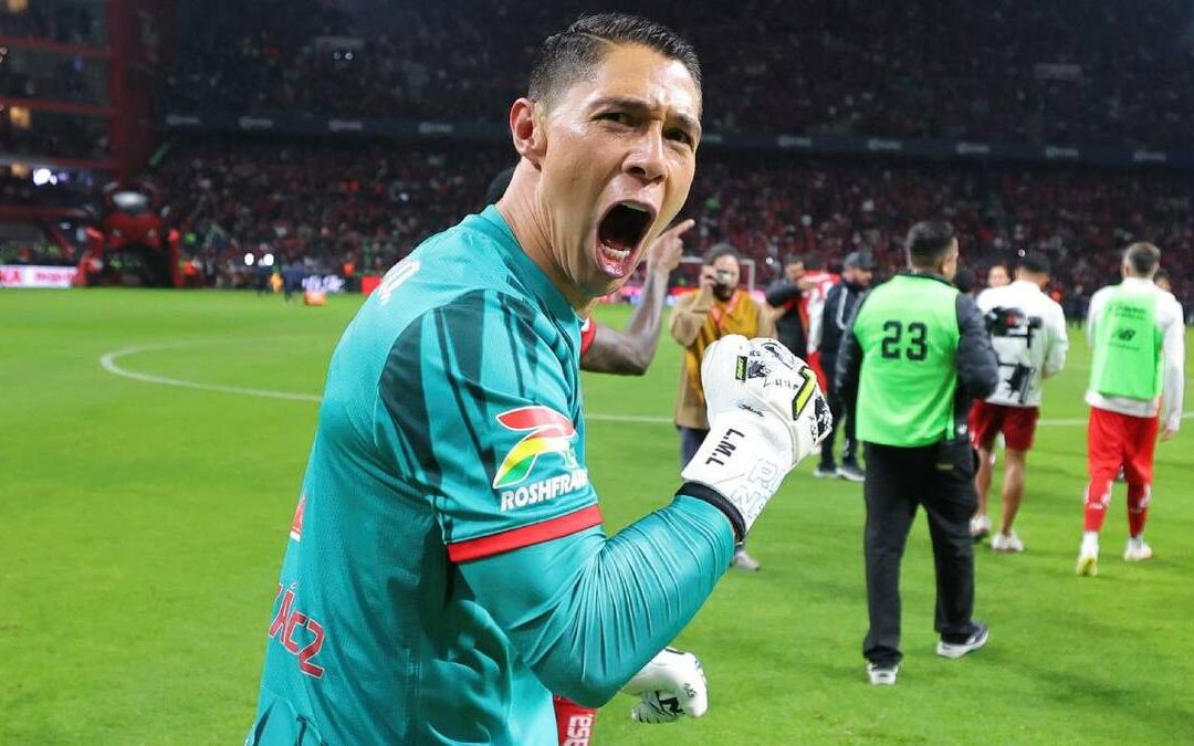 Hugo González reaccionó a su relegación en la banca por parte de Mohamed en la Final de Vuelta