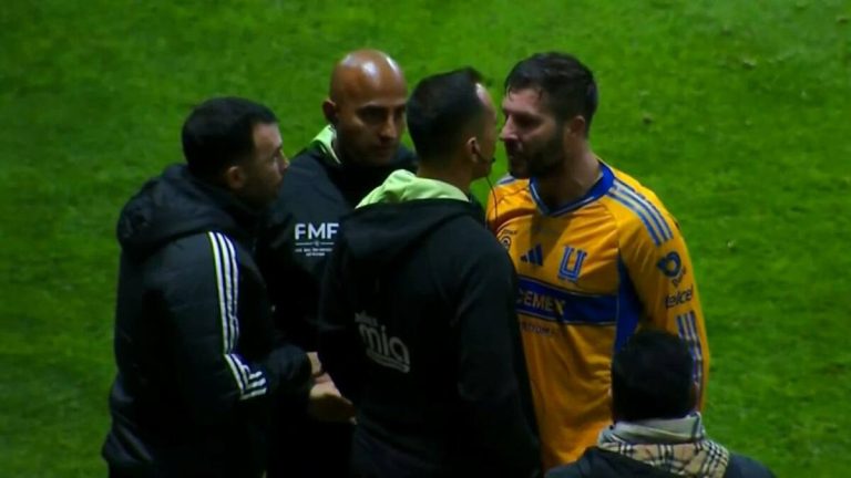 André-Pierre Gignac EXPLOTA contra Luis Santander en la Final de Vuelta | VIDEO