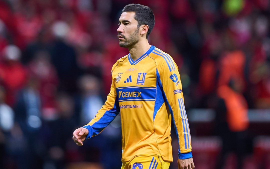 Juan Pablo Vigón y la agresión a jugador del Toluca tras la celebración del título | VIDEO