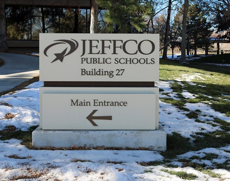 Recortes escolares en Jeffco Public Schools resultan en eliminación de más de 150 empleos