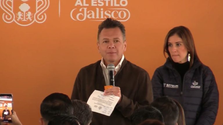 Pablo Lemus Rinde Homenaje a Enrique Alfaro por la Innovadora Línea 4 del Tren Ligero